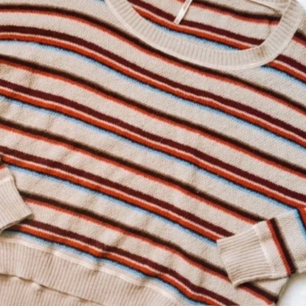Beach Sweater - Picture 5 of 7
